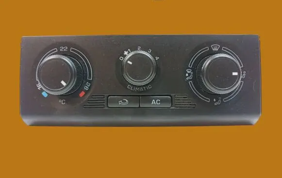 Skoda Fabia Mk2 (5J) Climate control unit 5J0820045