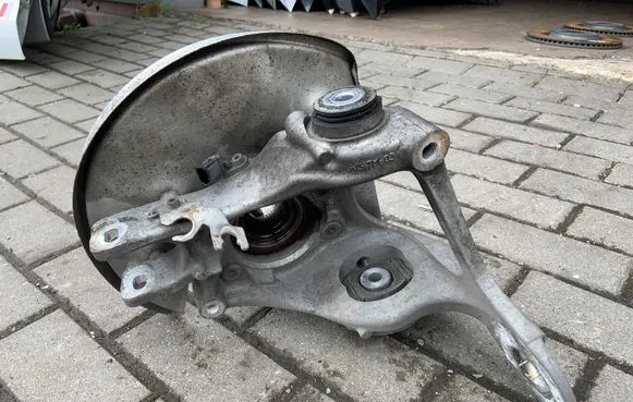 Audi A6 S6 C7 4G Rear wheel hub 8K0505432AR