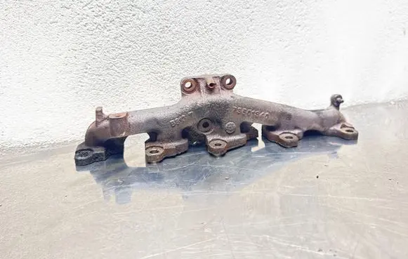 Opel Corsa D Exhaust manifold 73501340