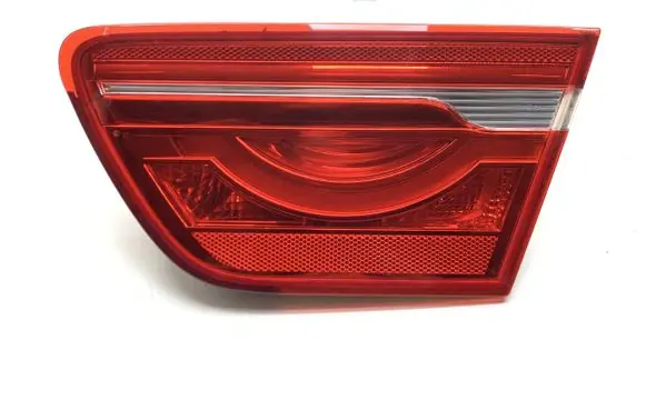Jaguar XE Tailgate rear/tail lights 19733902 T4N7914