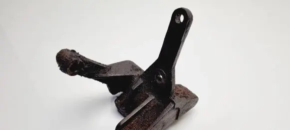 Citroen C5 Engine mounting bracket 363179