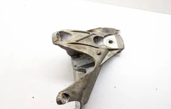 BMW X5 F15 Engine mounting bracket 6852858 16852858