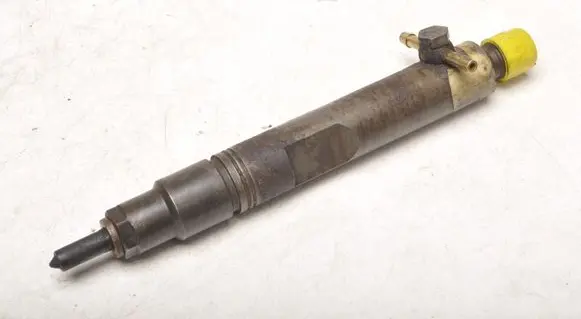 Volvo S70 V70 V70 XC Fuel injector 074130203A