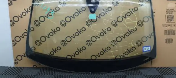 Audi Q7 4M Front windscreen/windshield window DOT1038