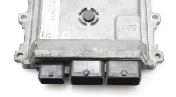 Peugeot 208 Engine control unit/module 9805895780