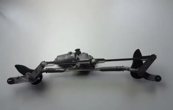 Mazda 6 Front wiper linkage and motor GHP967340