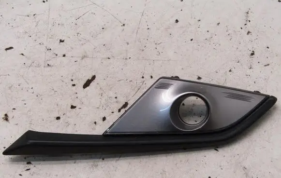 Mazda CX-3 Front fog light trim/grill D10J50C21