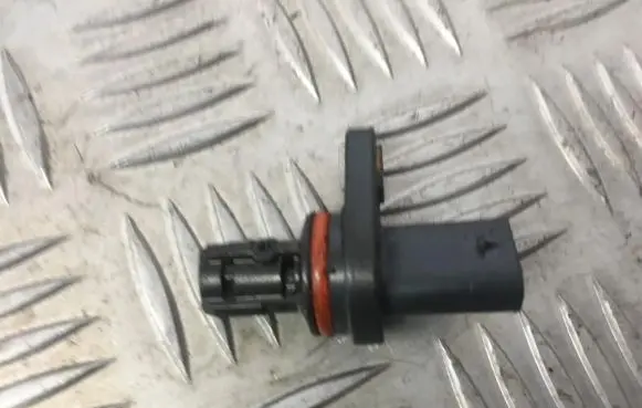 Opel Astra J Camshaft position sensor 55565708