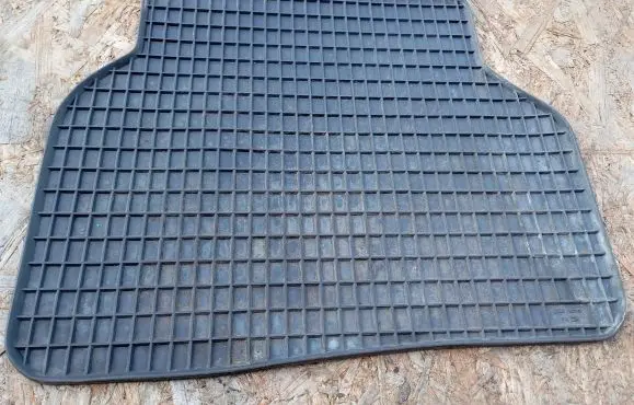 BMW 5 E39 Rear floor mat 