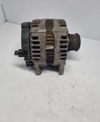 Volkswagen PASSAT B7 Generator/alternator 03L903023D 0121715071 14V180A