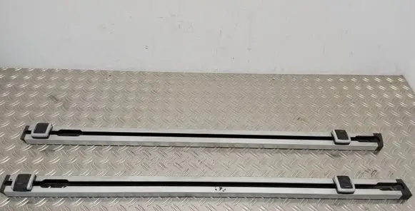 Toyota Avensis T270 Other trunk/boot trim element 5842005010 5840005010