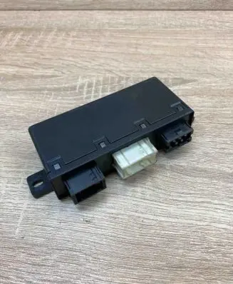 BMW 5 E39 Door control unit/module 6904255 689667 279901