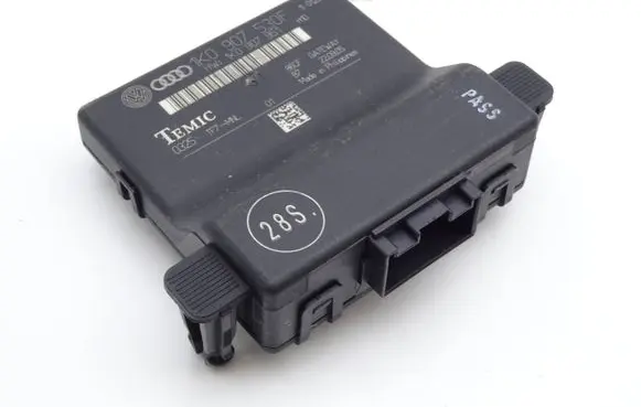 Skoda Octavia Mk2 (1Z) Gateway control module 1K0907530F