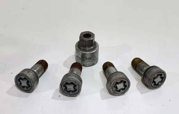 Seat Leon (5F) Other exterior part 