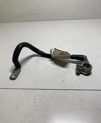 Volkswagen Touran I Negative earth cable (battery)