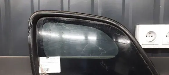 Hyundai Tucson JM Rear side window
