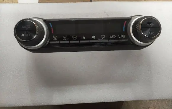 Toyota RAV 4 (XA50) Climate control unit 75K607