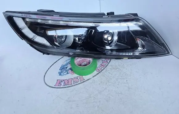 KIA Optima Headlight/headlamp 921022T544