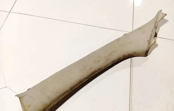 Toyota Avensis T250 (C) pillar trim 6221205020 62212-05020
