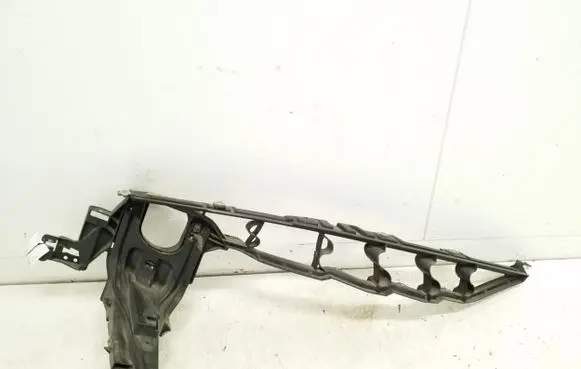BMW X6 E71 Fender mounting bracket 7157989