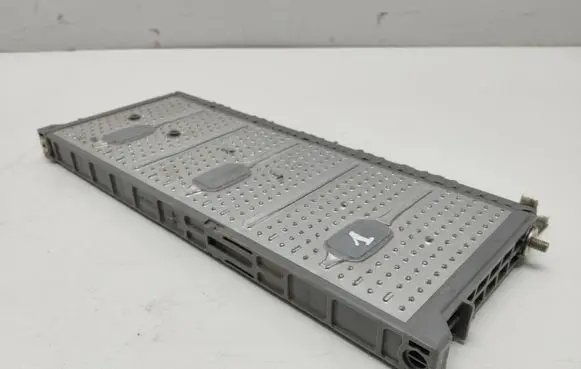 Toyota Yaris Hybrid / electric car battery 