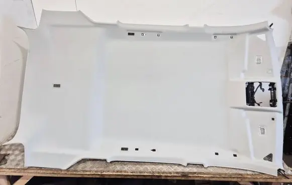 Land Rover Discovery Sport Headlining 