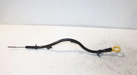 Volkswagen Golf VII Oil level dip stick 04L103634B