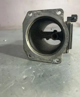Audi A6 S6 C5 4B Mass air flow meter 037906461B AFH6010A TR0295