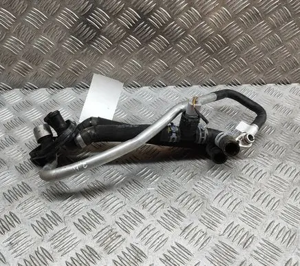 Audi Q7 4M Engine coolant pipe/hose 4M1816735F 4M1122157