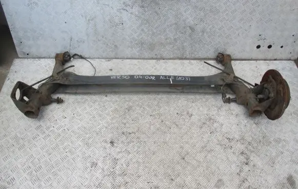 Toyota Corolla Verso AR10 Rear axle beam BELKAZAWIESZENIETY