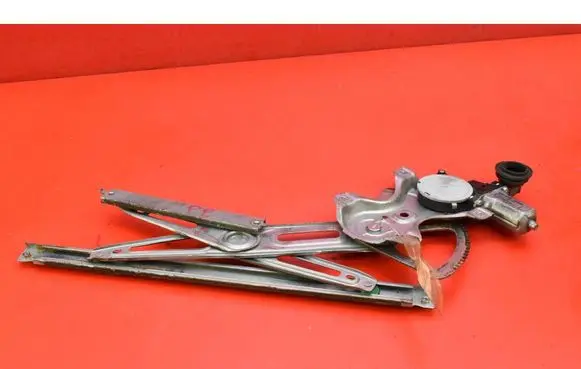 Toyota Auris 150 Front door window regulator with motor 857100D100