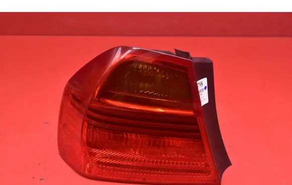 BMW X3 E83 Rear/tail lights 6937457