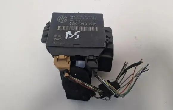 Volkswagen PASSAT B5.5 Parking PDC control unit/module 3B0919283