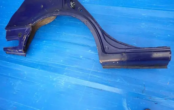 Toyota Corolla E110 Fender 