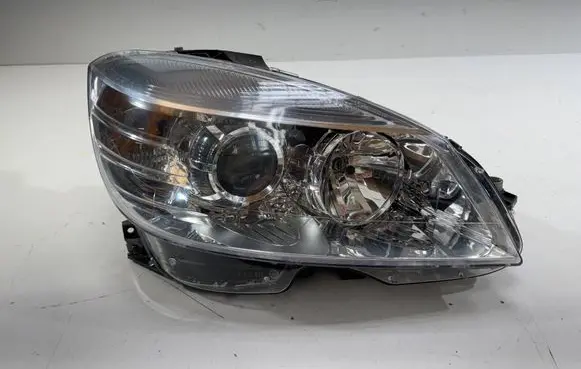 Mercedes-Benz C W204 Headlight/headlamp A2048208461