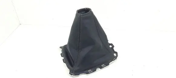 Toyota Avensis T270 Gear lever shifter trim leather/knob 5880805100