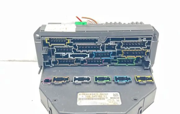 Mercedes-Benz C W204 Fuse box set A2045456201 A2044423200 A2045456601