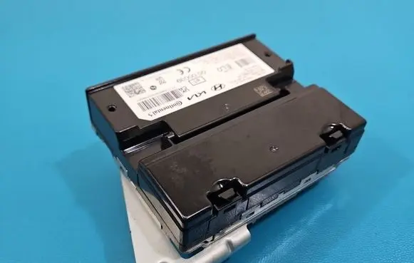 Hyundai Elantra VII Central body control module 96510AA400 IMPRK1565961