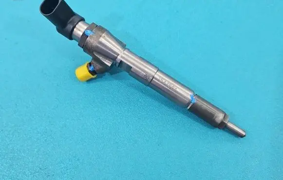 Renault Scenic III - Grand scenic III Fuel injector 8200903034 IMPRK1541881
