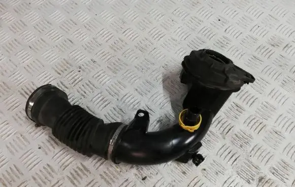 Peugeot 308 Turbo air intake inlet pipe/hose