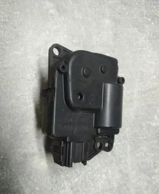 Chrysler 300 - 300C Air flap motor/actuator 05061099AA