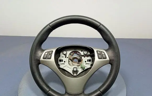 BMW 1 E81 E87 Steering wheel 6795570