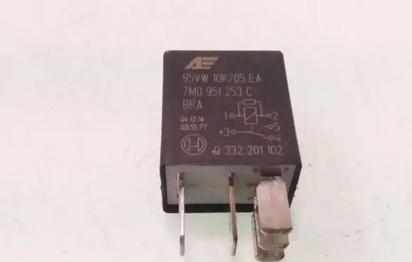 Volkswagen Sharan Other relay 95VW10K705EA 7M0951253C