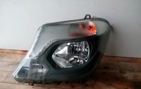 Mercedes-Benz Sprinter W906 Headlight/headlamp A9068202361 1858801LT
