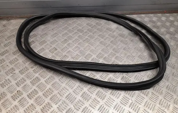 Porsche Cayenne (92A) Trunk rubber seal (body) 7P5827705G