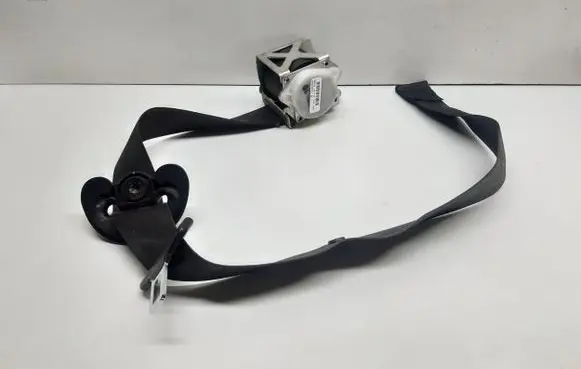 BMW X5 E70 Front seatbelt 7161046