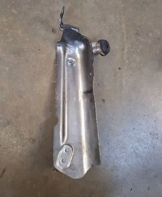 Mercedes-Benz S W221 Heat shield in engine bay A6420901141