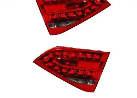 Tailgate rear/tail lights