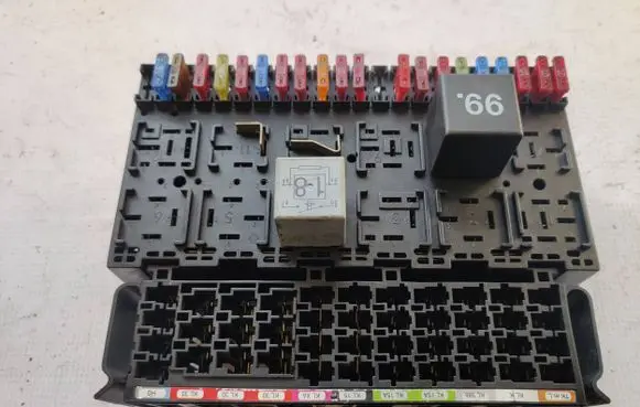 Volkswagen Transporter - Caravelle T4 Fuse box set 357937039