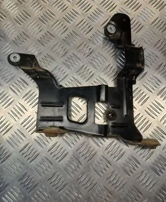 Alfa Romeo Giulietta Other engine bay part B064